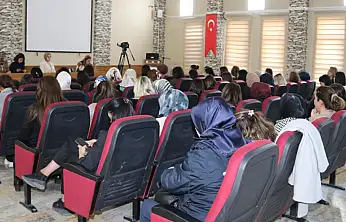 Eşbaşkan Koç, kadın personellerle buluştu