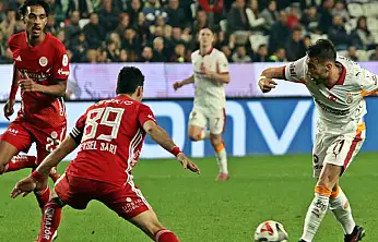 Galatasaray, Antalyaspor'u rahat geçti