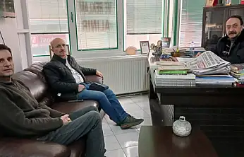 Gazeteci Ziya Türk'ten Vansesi Gazetesi'ne ziyaret