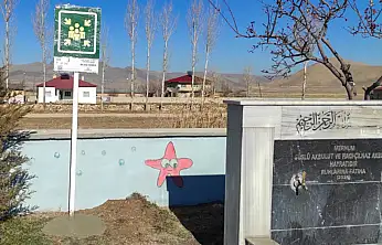 Gürpınar Belediyesi, afet toplanma alanları için yeni tabelaları yerleştirdi