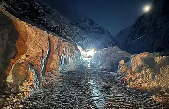Hakkari-Van karayolu ulaşıma açıldı