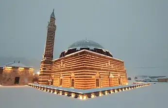 Hüsrev Paşa ve Horhor camiinde görsel şölen