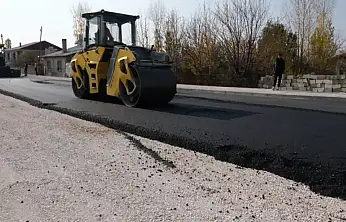 İpekyolu Belediyesi yol çalışmalarını sürdürüyor