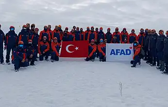 Kış Kampçılığı ve Çığda Arama Kurtarma Eğitimi Van'da düzenlendi