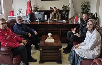 Kızılay'dan İlçe Sağlık Müdürü Dr. Zeliha Betül Er'e hayırlı olsun ziyareti