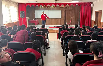 Kızılay'dan öğrencilere ilk yardım eğitimi