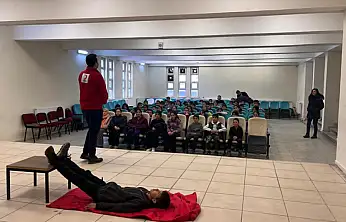 Kızılay'ın ilk yardım eğitimleri sürüyor