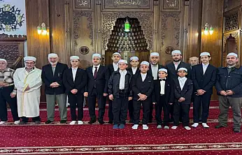 Kur'an kursunda hafızlık sevinci: 8 öğrenci belge aldı