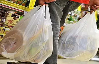 Marketlerdeki plastik poşetlerin yüzde 100 zamlanmasına tepki