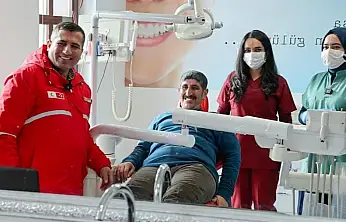 Muradiye'de gönüllü dokunuş: Yıllardır ertelenen tedavi gerçek oldu