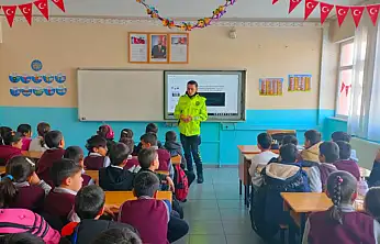 Muradiye'de öğrencilere yönelik trafik bilinci eğitimi
