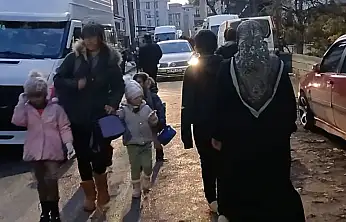 Okul önlerinde trafik çilesi bitmiyor