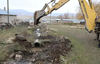 Oyalı Mahallesi'nde büz boru çalışması yaptı