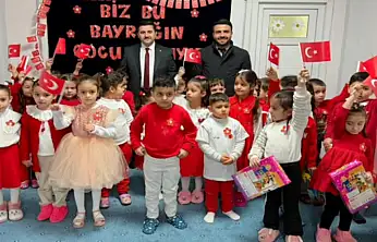 Özalp'ta bayrak haftası etkinliği