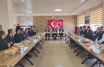 Saray'da Çetin Dinçadam ve Ömer Yeşilova için veda yemeği düzenlendi