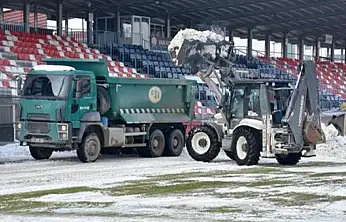 Stattaki kar temizleme yöntemi tartışmalara yol açtı