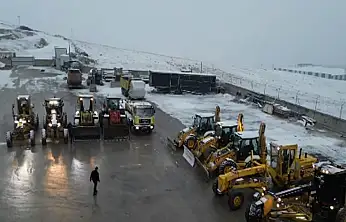 Tuşba Belediyesi karla mücadeleye hazır