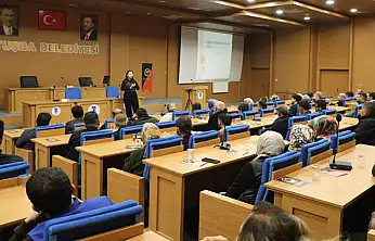 Tuşba Belediyesi'nde ebeveynlere sınav süreci eğitimi