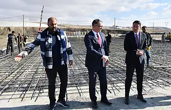 Vali Balcı'dan yeni sebze hali inşaatında inceleme