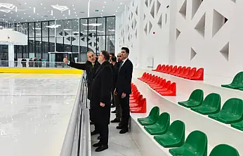 Vali Balcı, Edremit'teki buz pateni pistinde incelemelerde bulundu