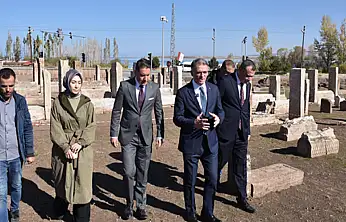 Vali Balcı restorasyon çalışmalarını inceledi