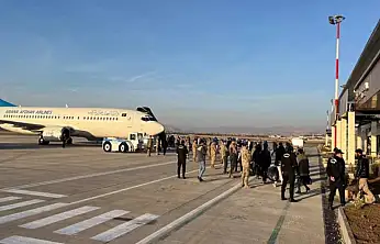 Van'da 300 düzensiz göçmen ülkelerine geri gönderildi