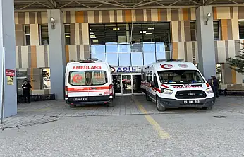 Van'da 5 öğrenci zehirlenme şüphesiyle hastaneye kaldırıldı