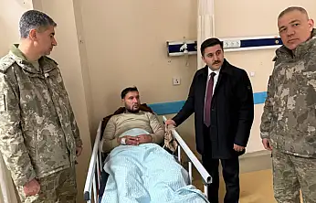 Van'da hudut birlikleri, kar ve tipide İran askerlerini kurtardı