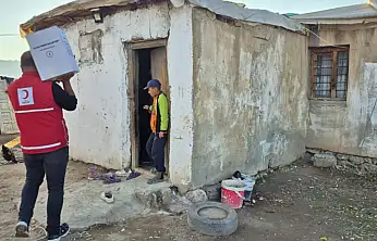 Van'da ihtiyaç sahibi ailelere gıda desteği