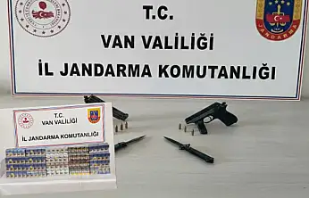 Van'da jandarma kaçakçılara göz açtırmıyor