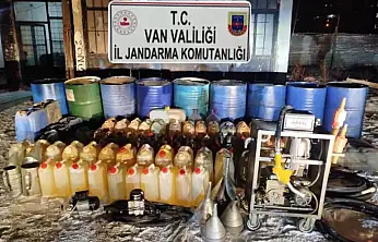 Van'da kaçak akaryakıt ve sentetik hap ele geçirildi