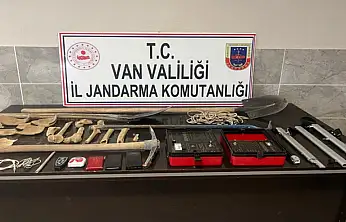 Van'da kaçak kazı yapan 5 kişi yakalandı