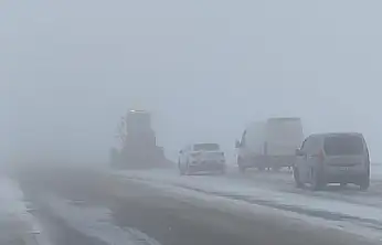 Van'da kar ve sis trafiği vurdu: Görüş mesafesi 30 metreye düştü