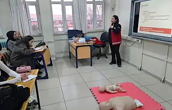 Van'da öğretmenleree ilk yardım eğitimi verildi