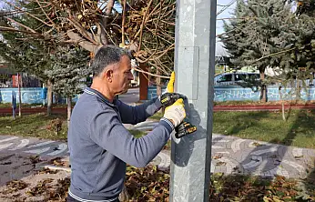 Van'da park aydınlatmalarını yeniledi