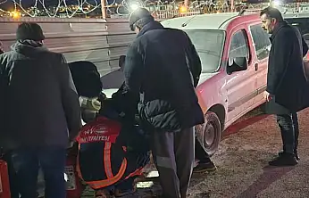 Van'da park halindeki kamyonette yangın