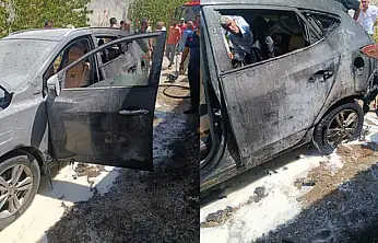 Van'da park halindeki otomobil yandı