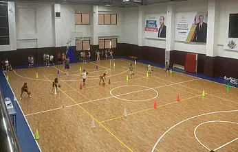 Van'da potaya uzanan emek: Basketbol antrenmanları aralıksız sürüyor