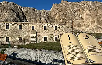 Van'da Ramazan öncesi manevi atmosfer tarihi camide yaşanıyor