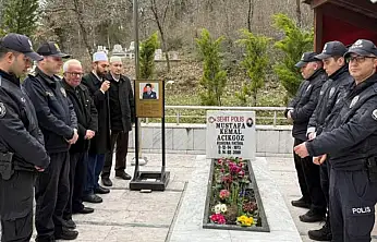 Van'da şehit düşen polis memuru dualarla anıldı