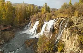 Van'da sonbaharda renk cümbüşü