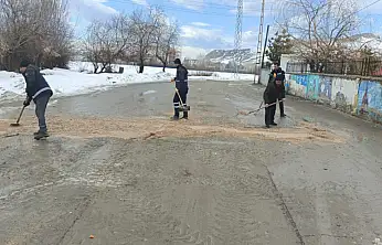 Van'da stabilize yol çalışmaları sürüyor