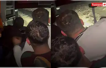 Van firmasına ait yolcu otobüsü Diyarbakır'da devrildi