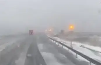 Van-Hakkari karayolunda sis ve karla karışık yağmur alarmı