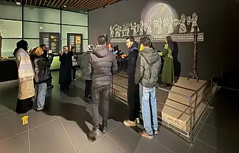 Vanlı öğrenciler müzeyi gezdi