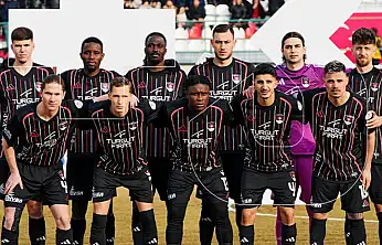 Vanspor, Çorumspor'u 3 golle uğurladı