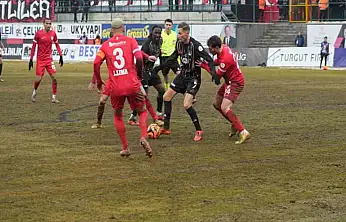 Vanspor'da skordan çok, kötü zemin konuşuldu