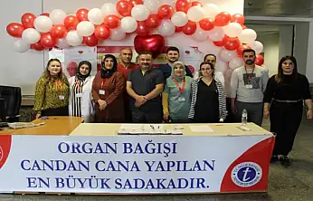 Vatandaşlara organ bağışının önemi anlatılıyor