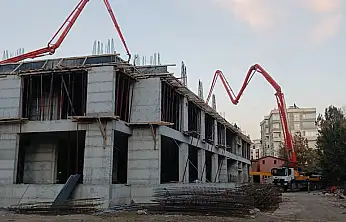 Yeni okulların yapımı sürüyor