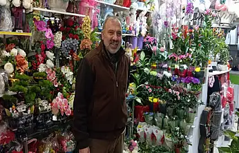 Yılbaşı öncesi kokina çiçeğine yoğun ilgi